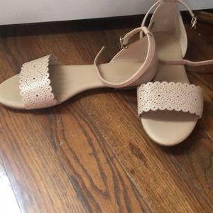 Old navy peep toe shoes